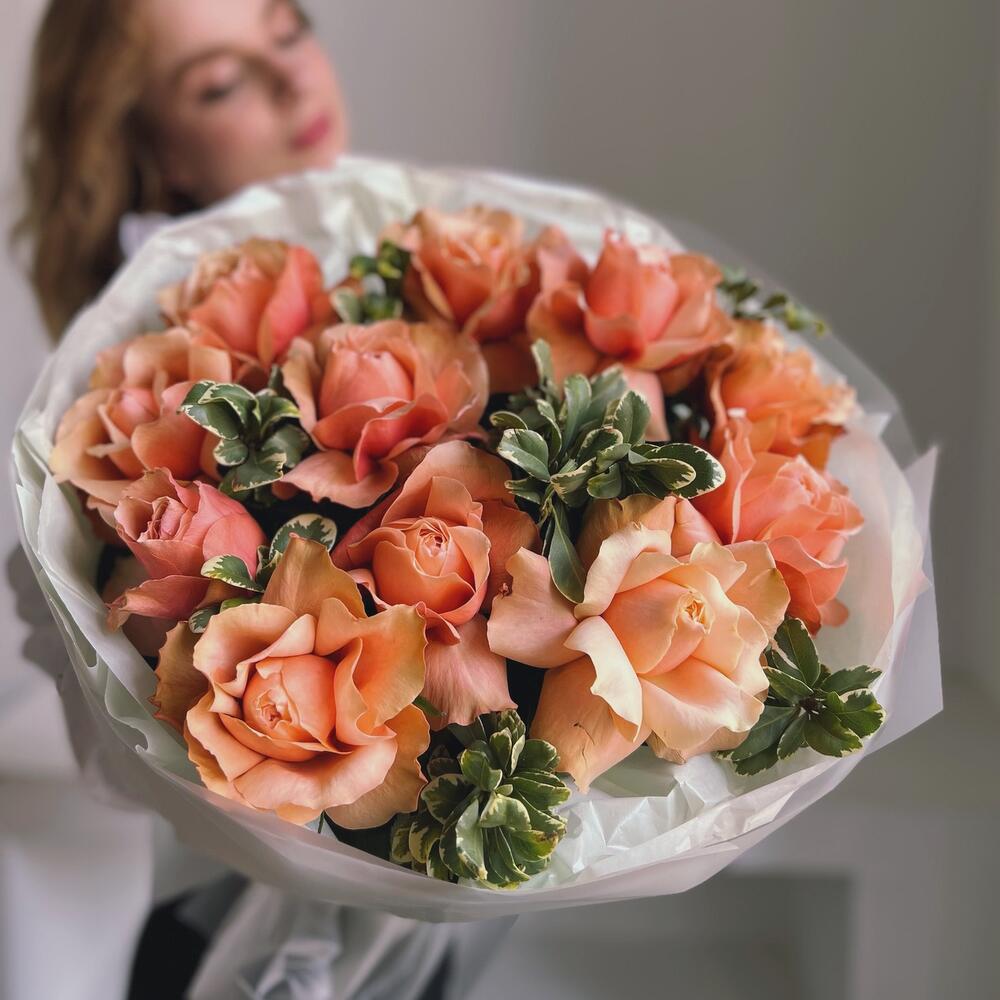 Букет из 15 пионовидных роз 