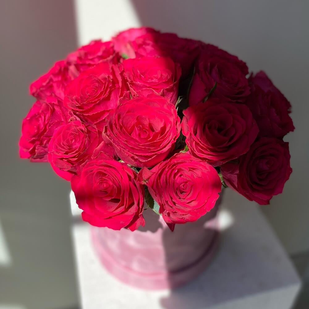 Розы Pink в шляпной коробке Розы Pink в шляпной коробке
