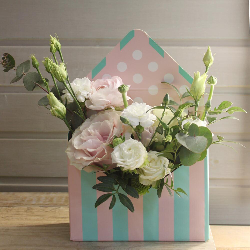 Конверт с цветами нежный